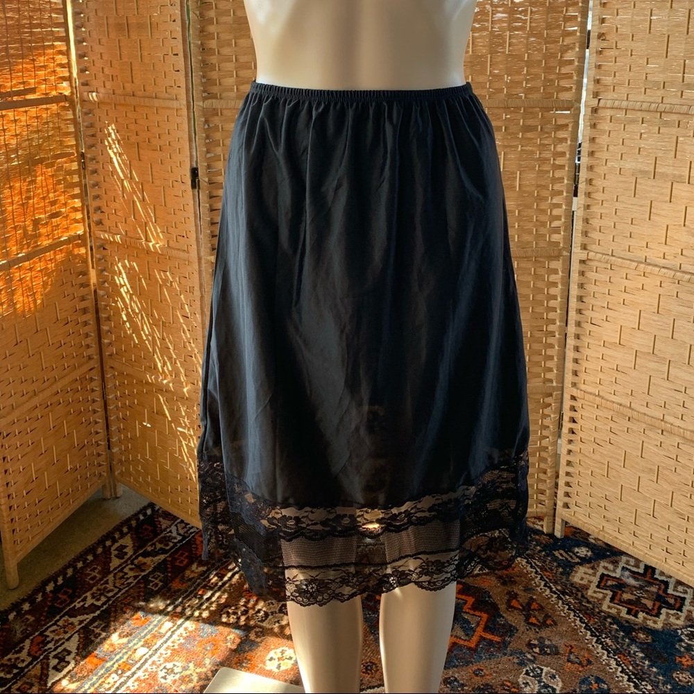 Vintage satin lace black slip 70s 80s